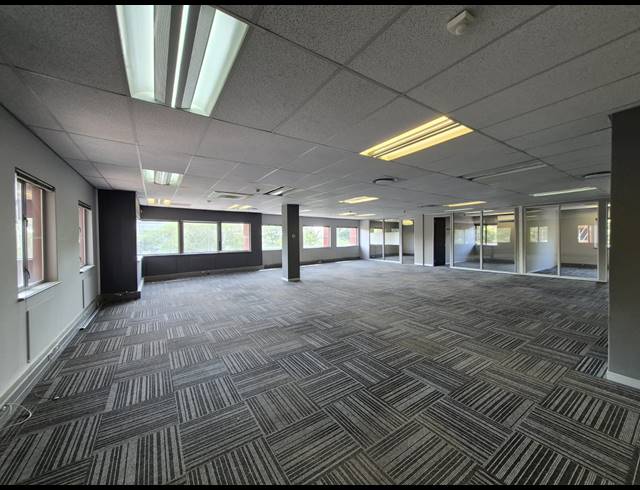 240M² OFFICE TO LET IN ILLOVO